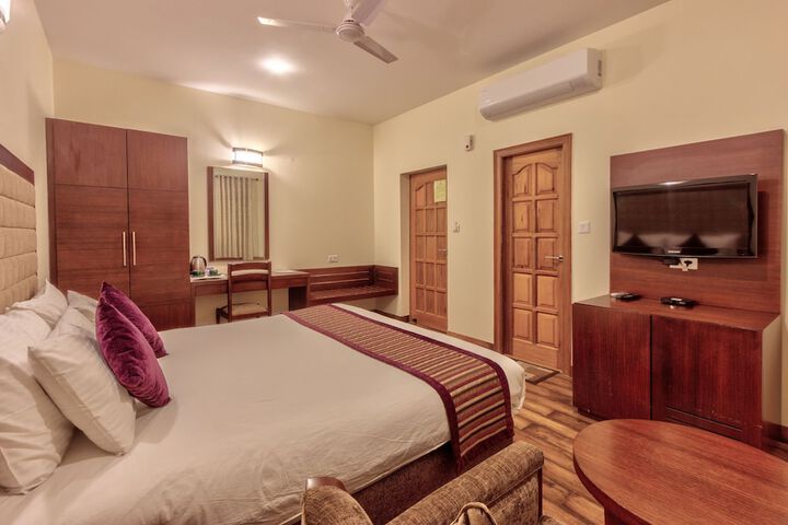 Room 44 of 158