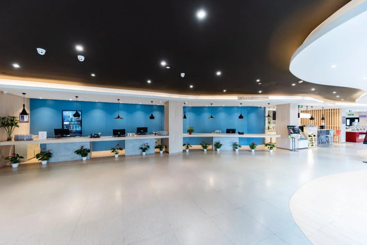 Hotel Lobby