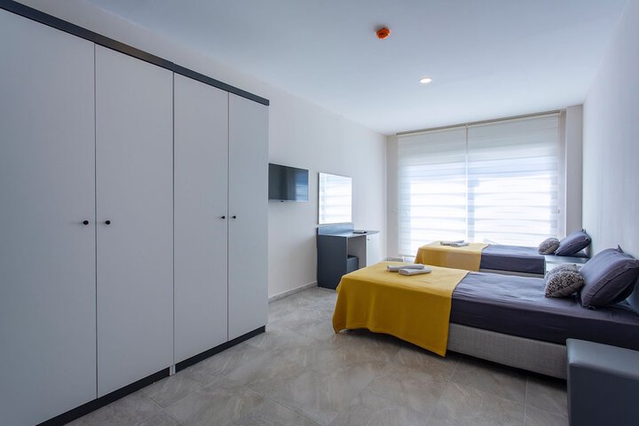 Room 5 of 34