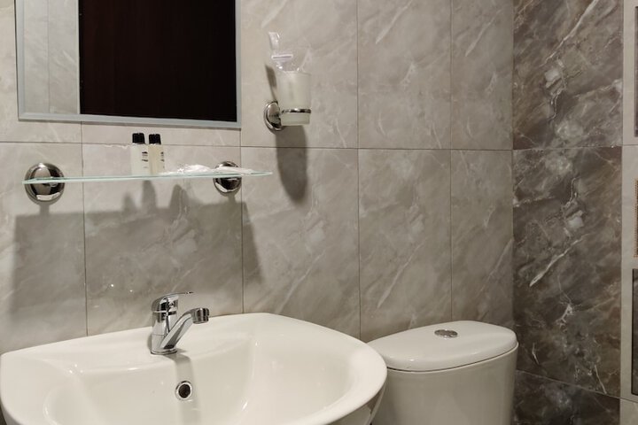 Room 30 of 69