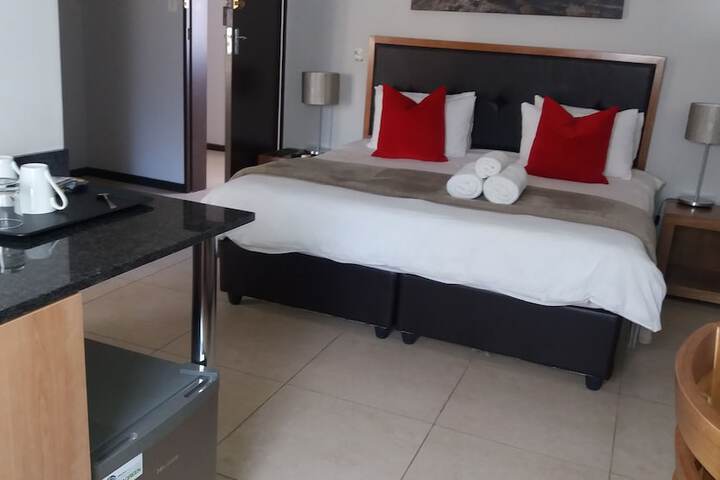 Room 14 of 34