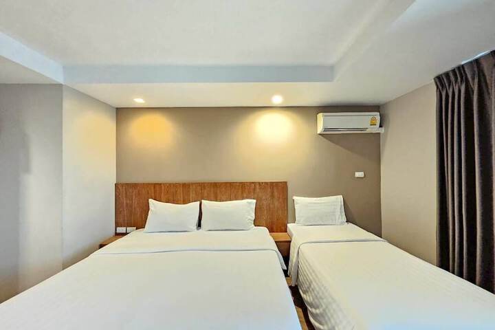 Room 49 of 94