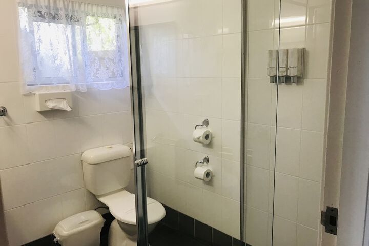 Room 124 of 152