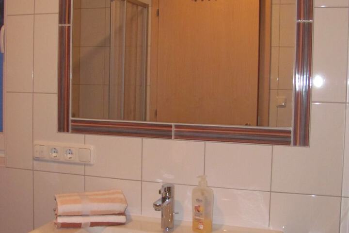 Room 15 of 27