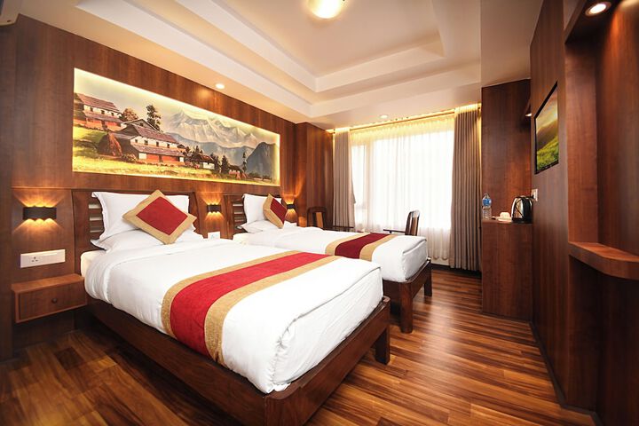Room 7 of 32
