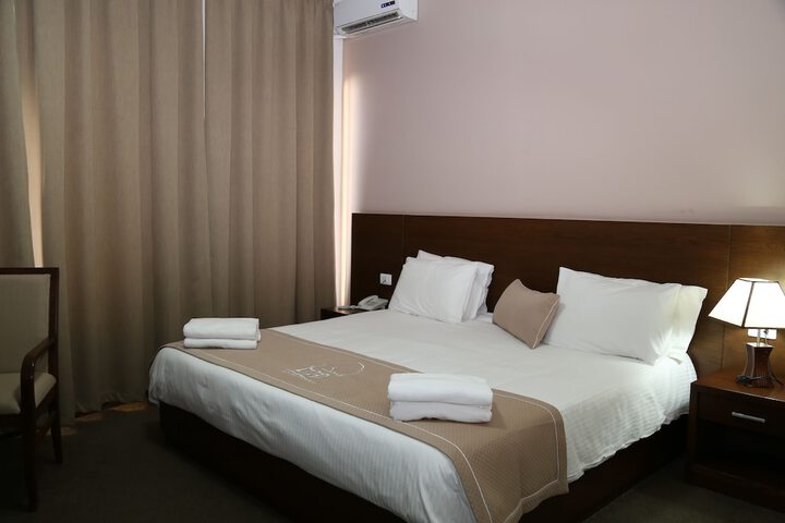 Room 20 of 54
