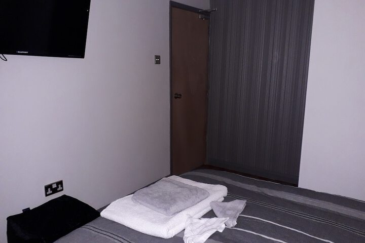 Room 10 of 26