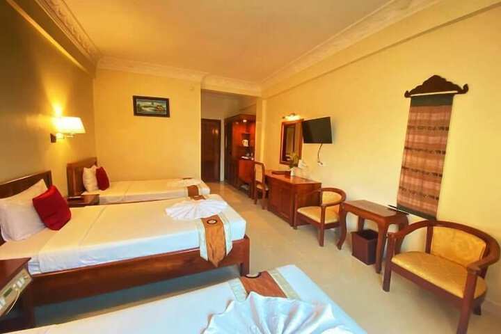Room 18 of 79