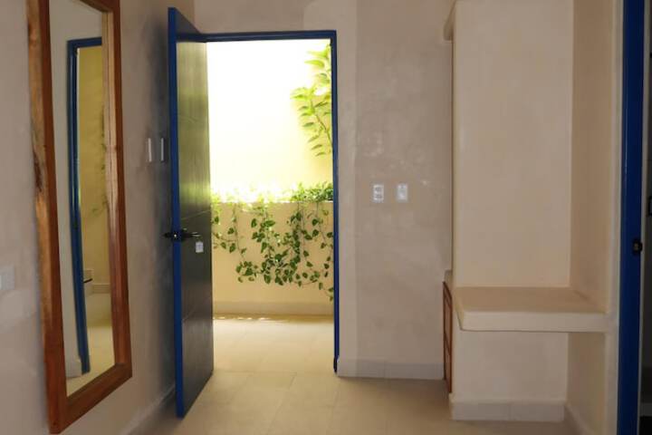 Room 172 of 321