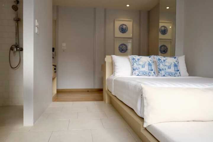 Room 21 of 54