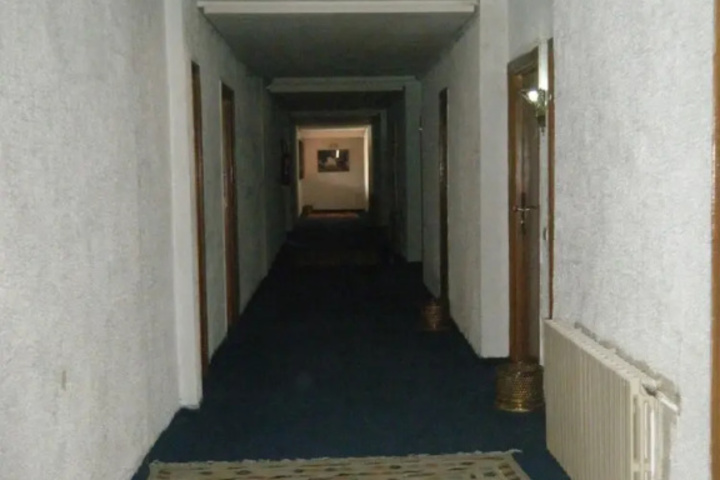 Room 14 of 17