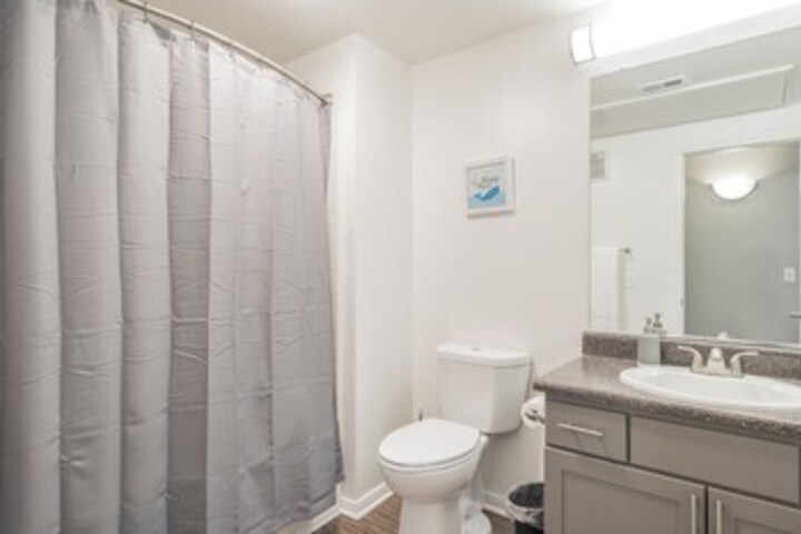 Room 12 of 187