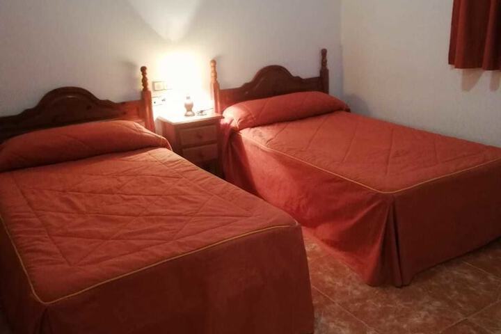 Room 6 of 11