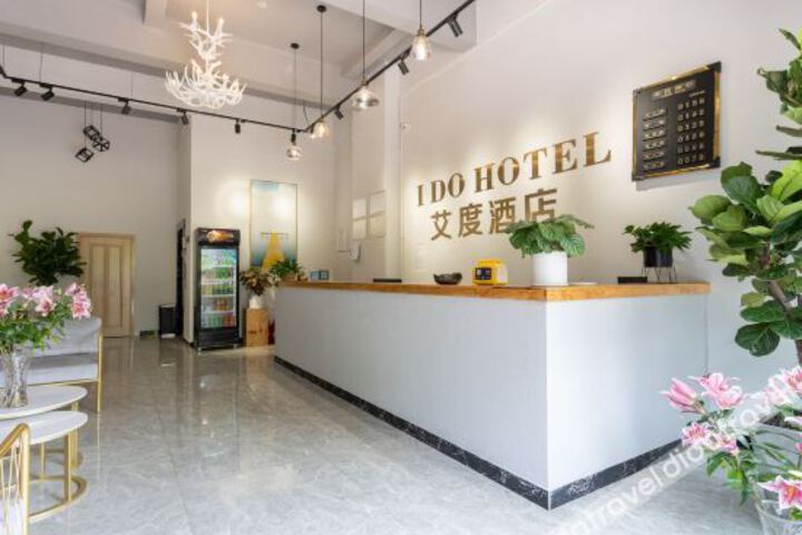 Hotel Interior 10 of 16