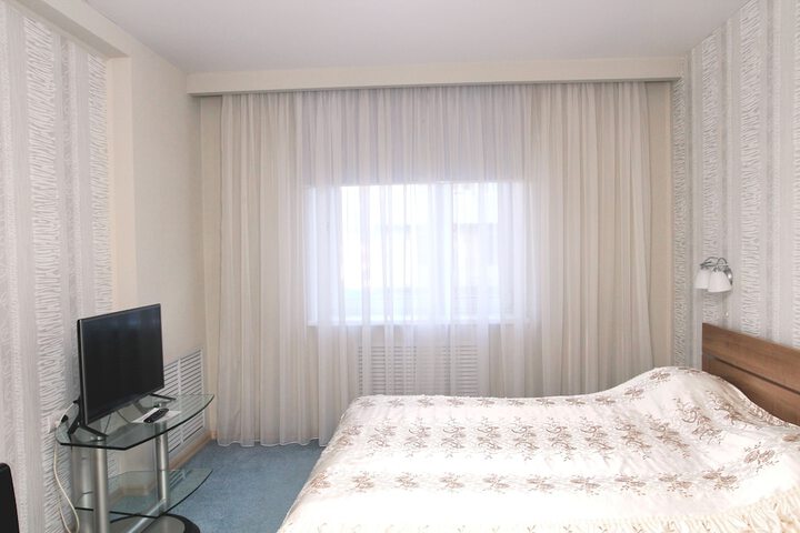 Room 12 of 66
