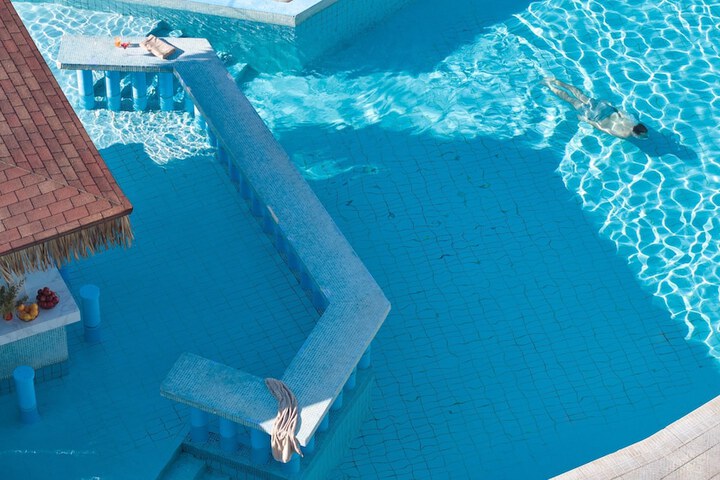 Pool 68 of 212