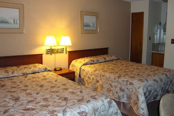 Room 9 of 24