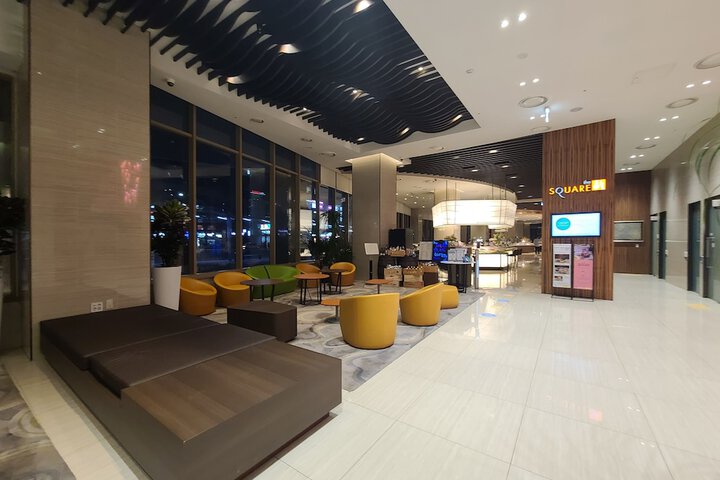 Hotel Interior 4 of 143
