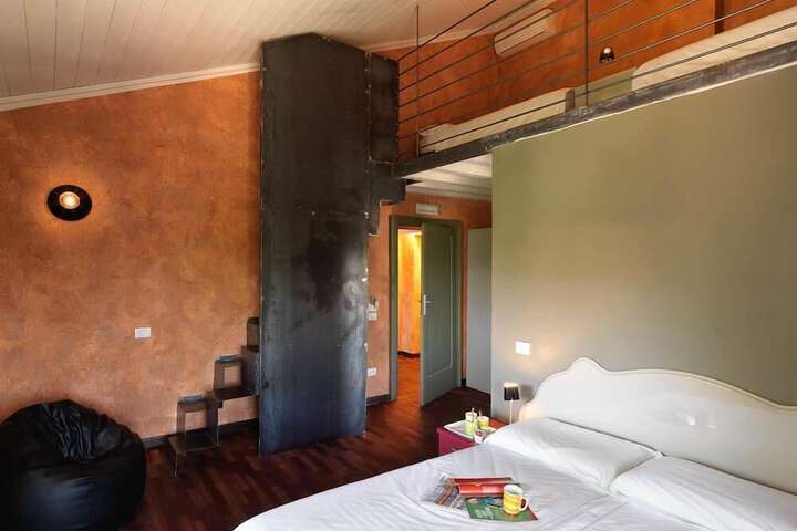 Room 14 of 52