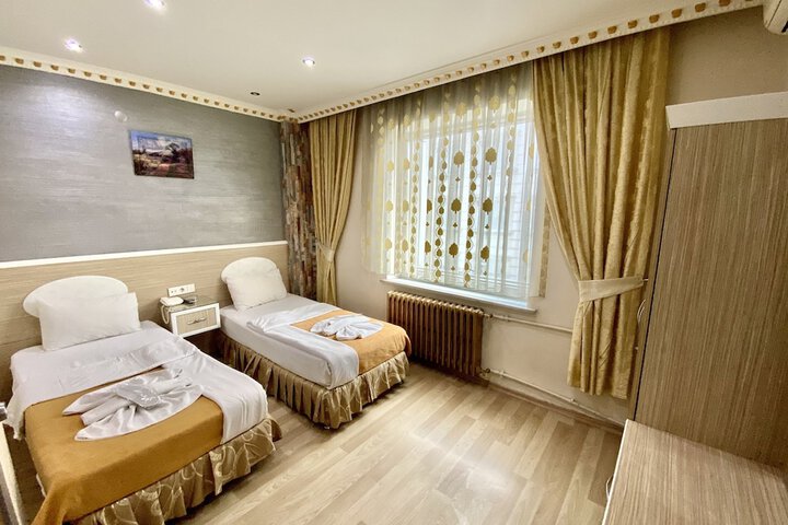 Room 11 of 61