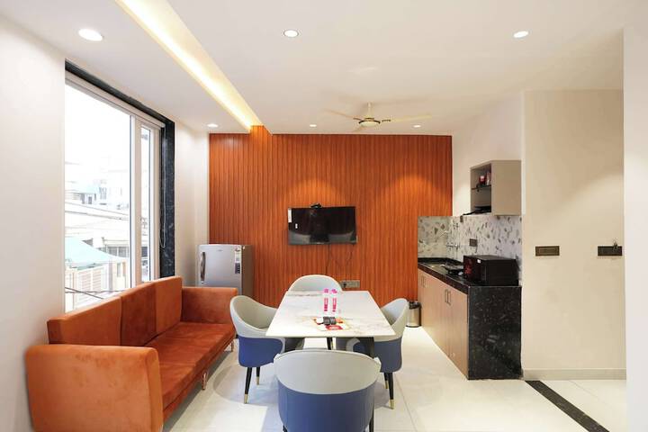 Room 15 of 21