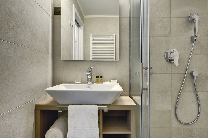 Room 20 of 36