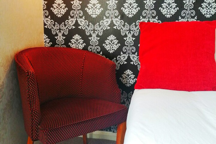 Room 7 of 49