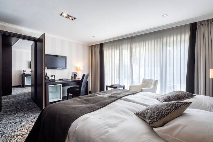 Room 10 of 23