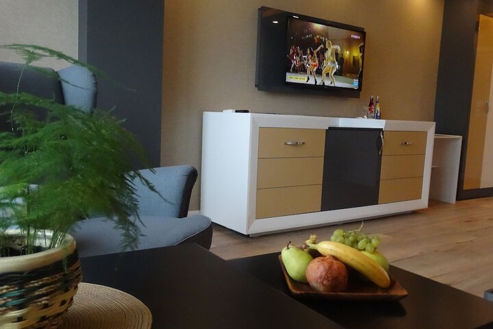 Room 3 of 15