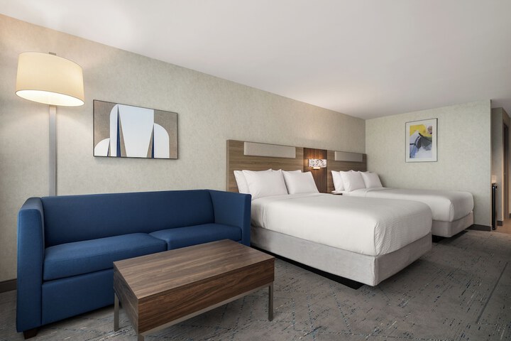 Room 3 of 50