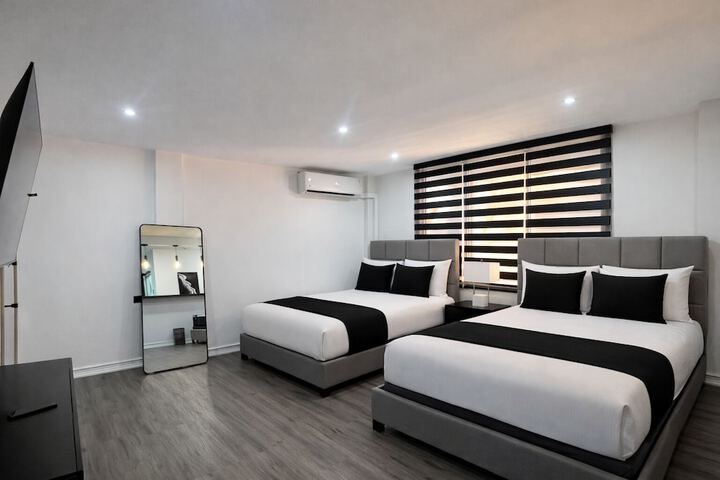 Room 11 of 70