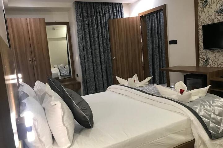 Room 17 of 52