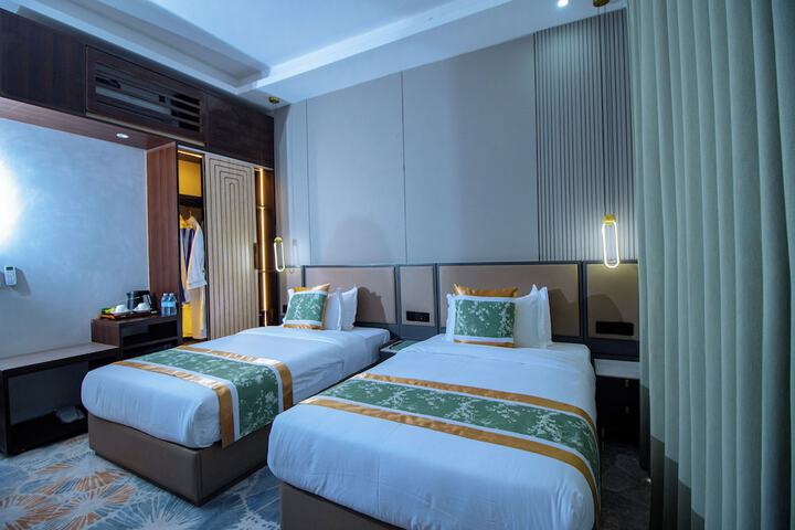 Room 32 of 139