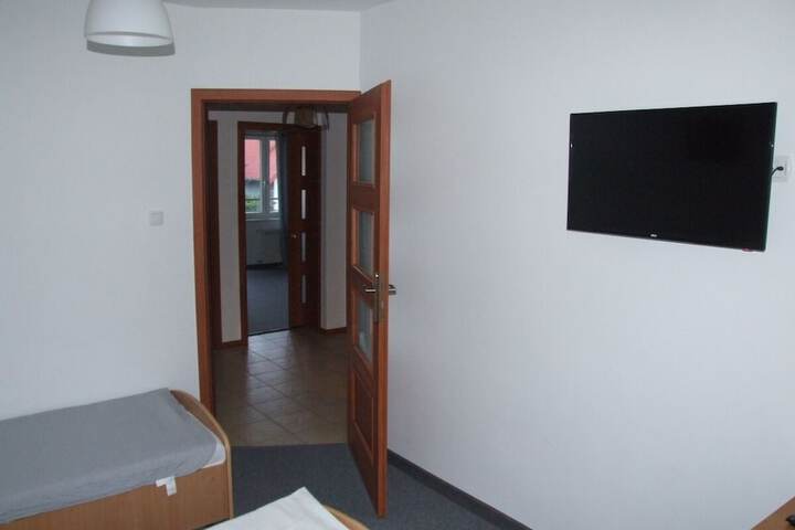 Room 11 of 40