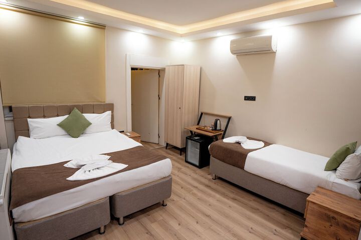 Room 29 of 86