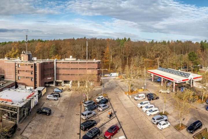 Hotel 72 of 74