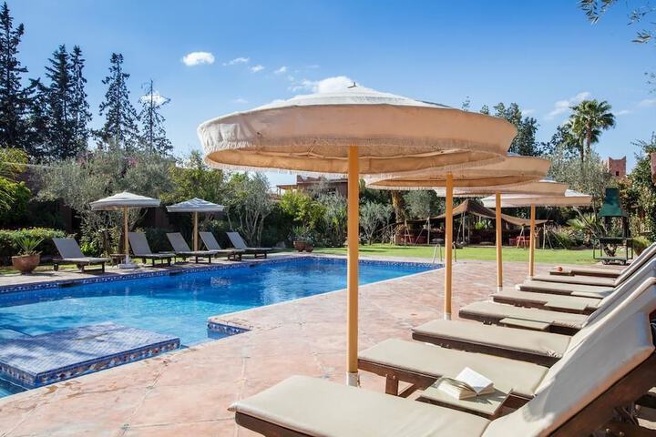 Hotel with Pool