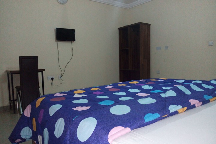 Room 7 of 24