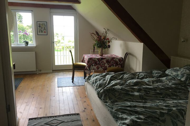 Room 5 of 45