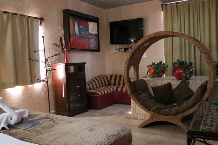 Room 7 of 49