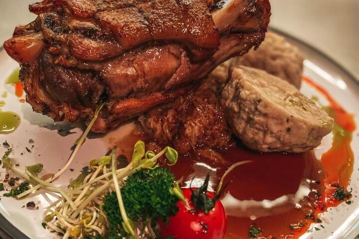 Dining 52 of 73