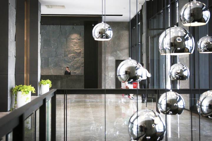 Guest Lobby