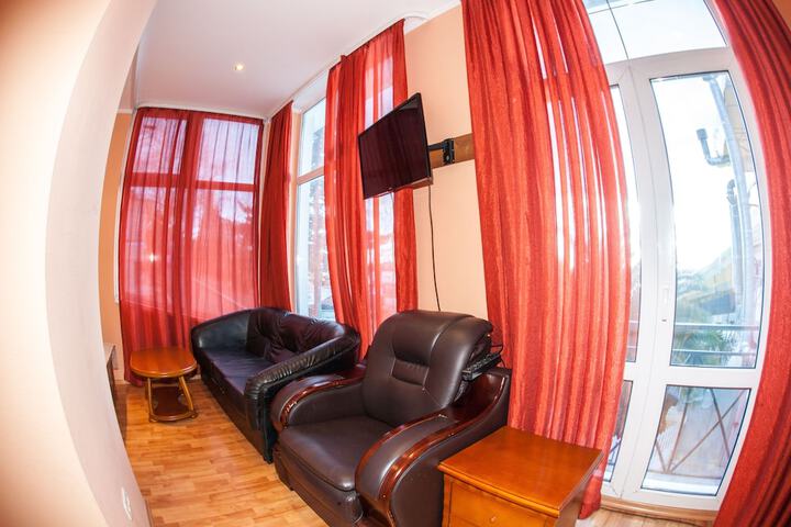 Room 14 of 37