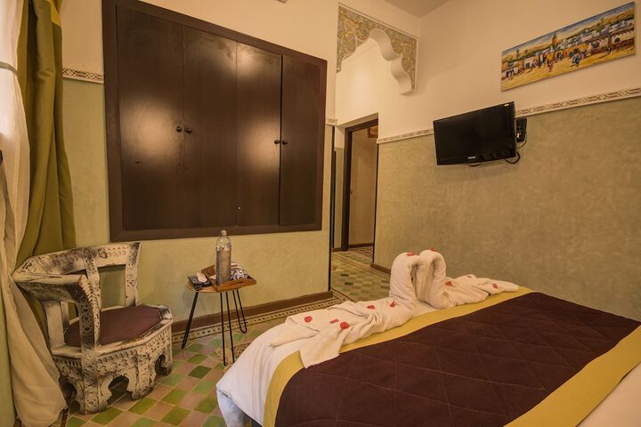 Room 54 of 150