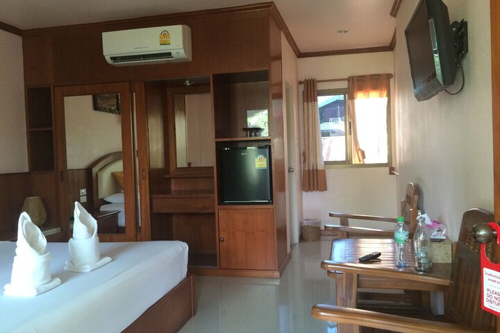Room amenity
