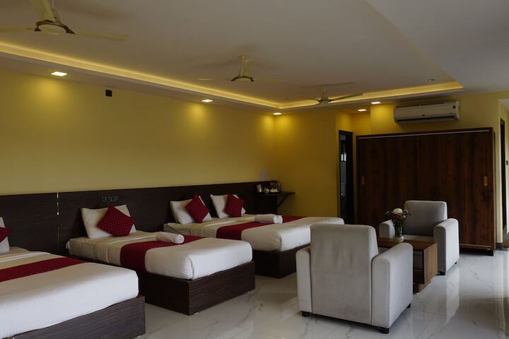 Room 52 of 128