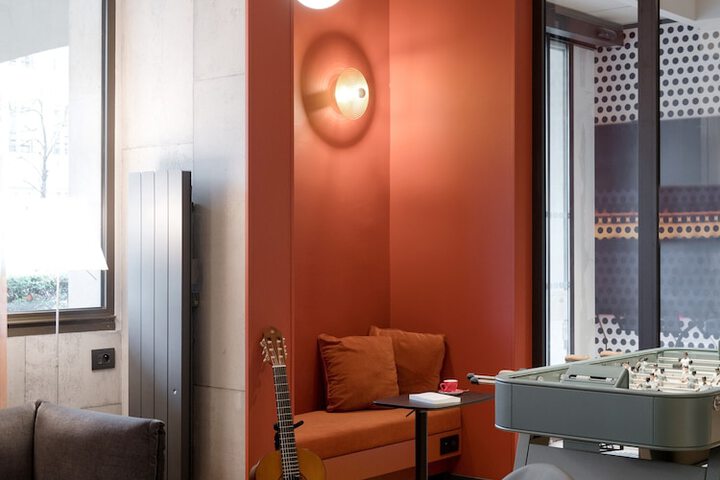 Entrance & Lobby