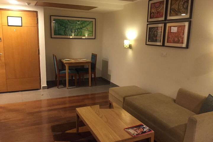 Room 6 of 41