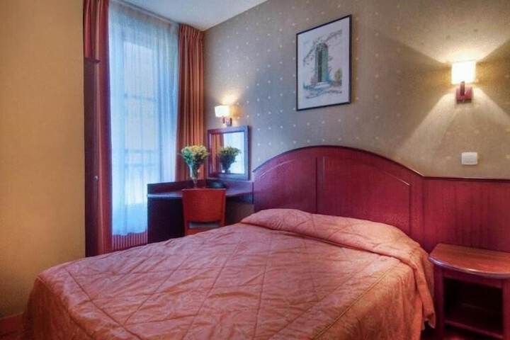 Room 20 of 39