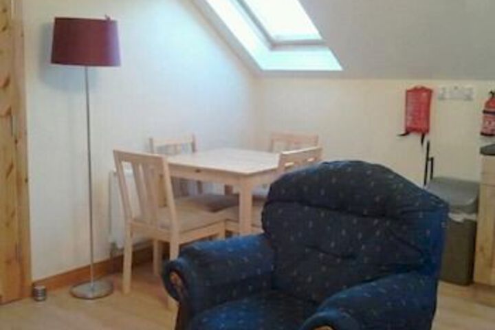 Room 6 of 7
